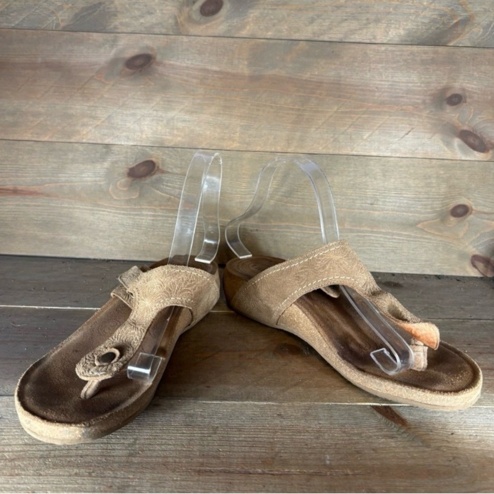Taos Lucy Tan Sandals